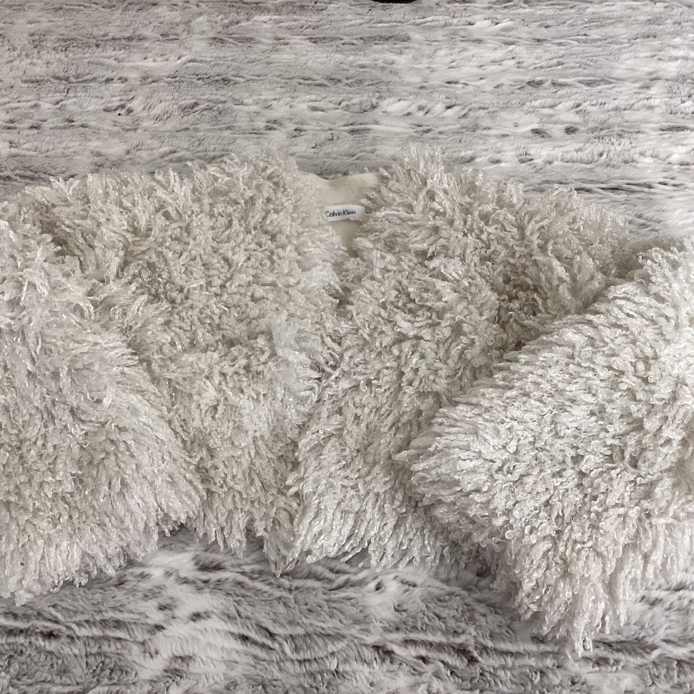CALVIN KLEIN Faux Shaggy Fur Off White Cropped Jacket